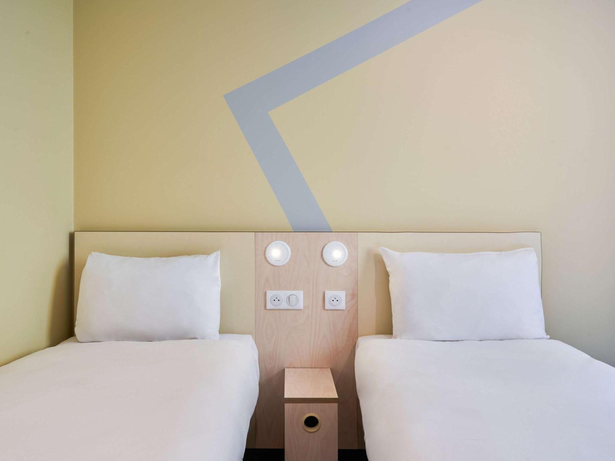 Ibis Budget Saint-Maurice ภายนอก รูปภาพ