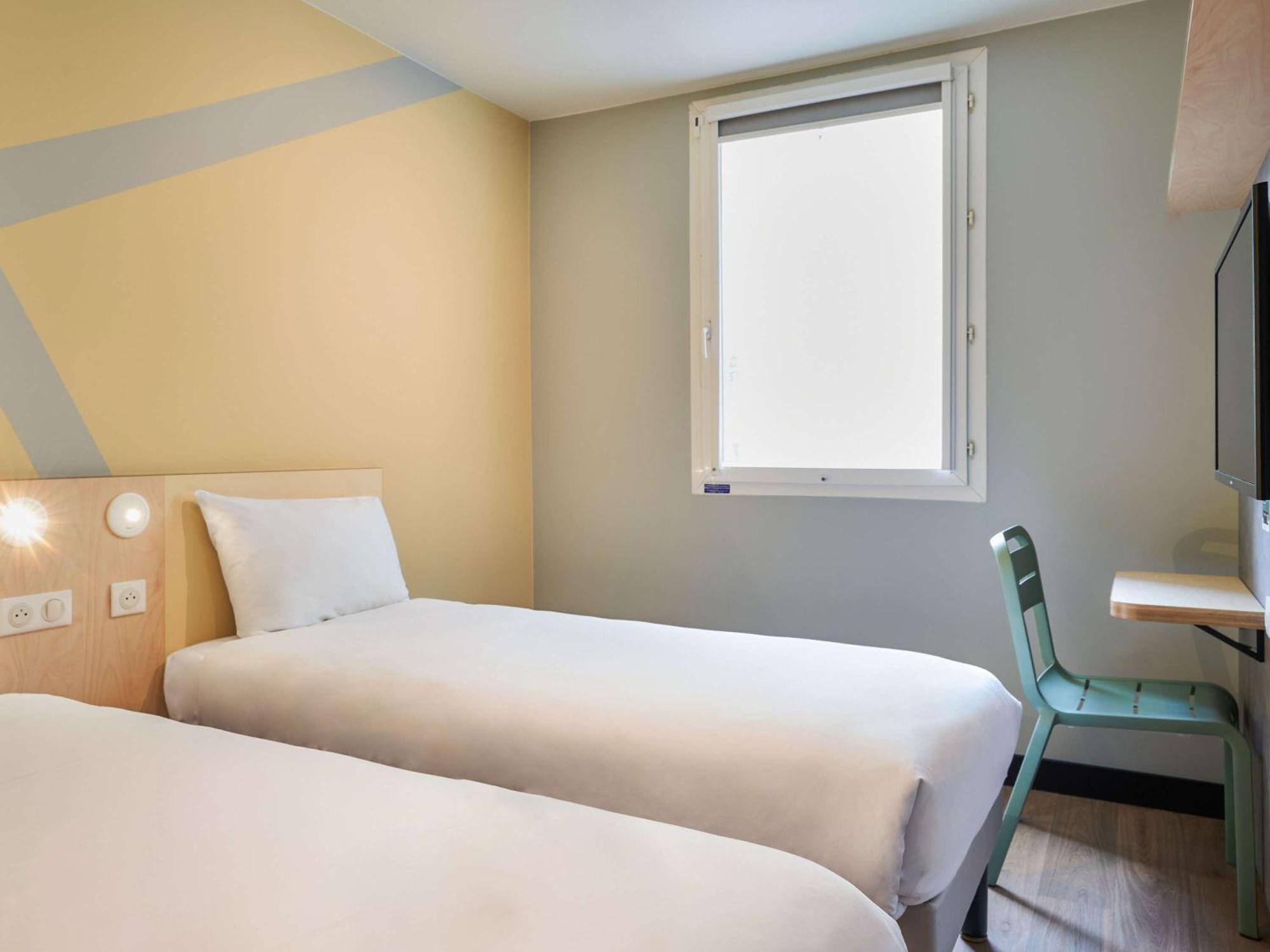 Ibis Budget Saint-Maurice ภายนอก รูปภาพ