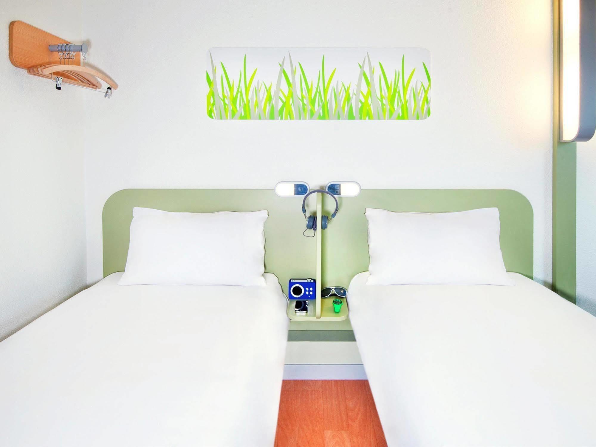 Ibis Budget Saint-Maurice ภายนอก รูปภาพ